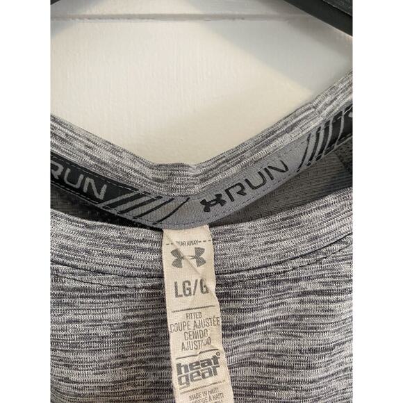 Under Armour Gray HeatGear Workout Shirt Size Large - Picture 3 of 5